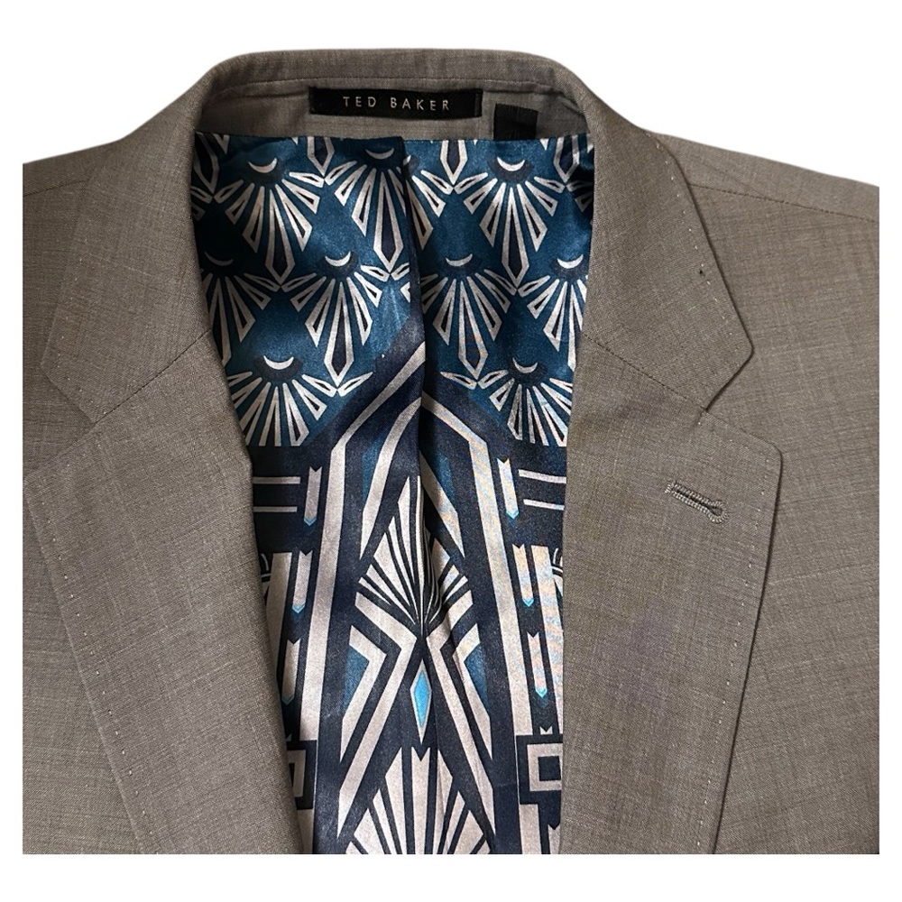 Ted Baker 42R Gray Modern Fit Blazer woven in Italy